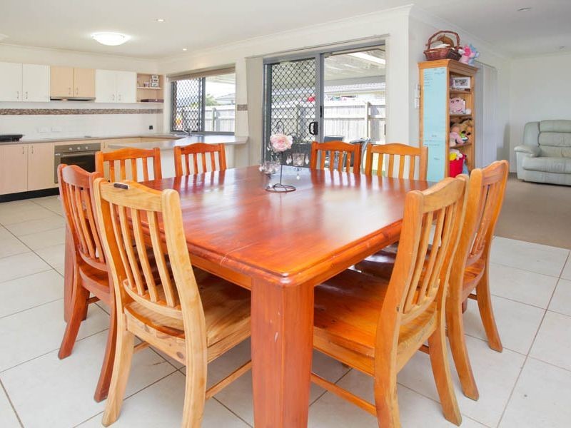11 Rasmussen Avenue, Marsden QLD 4132