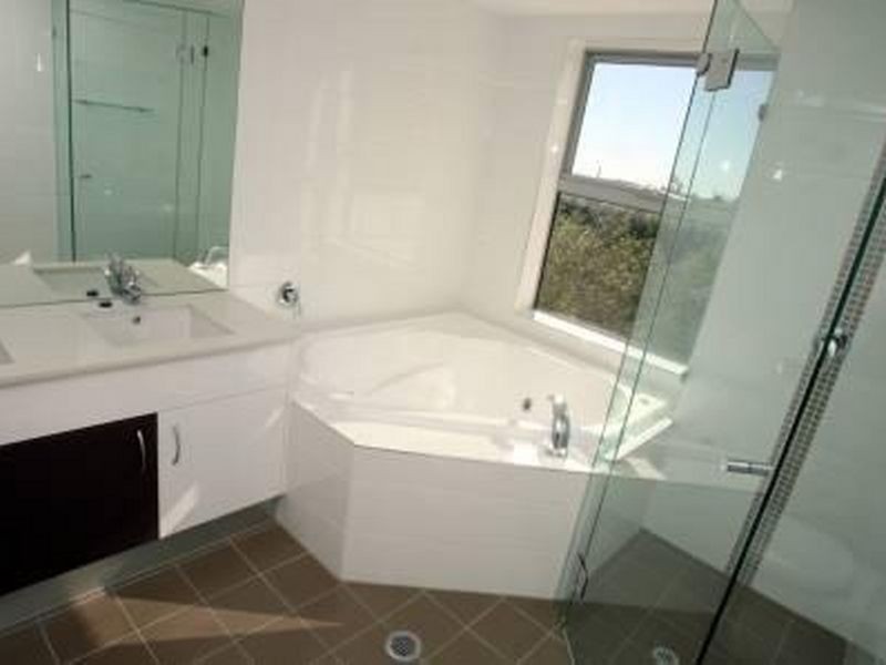 3/196 Dornoch Terrace, Highgate Hill QLD 4101