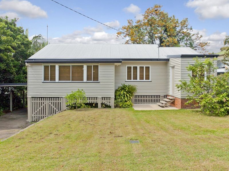 9 Uranus Avenue, Seven Hills QLD 4170