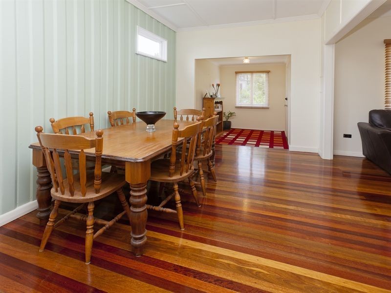 9 Uranus Avenue, Seven Hills QLD 4170