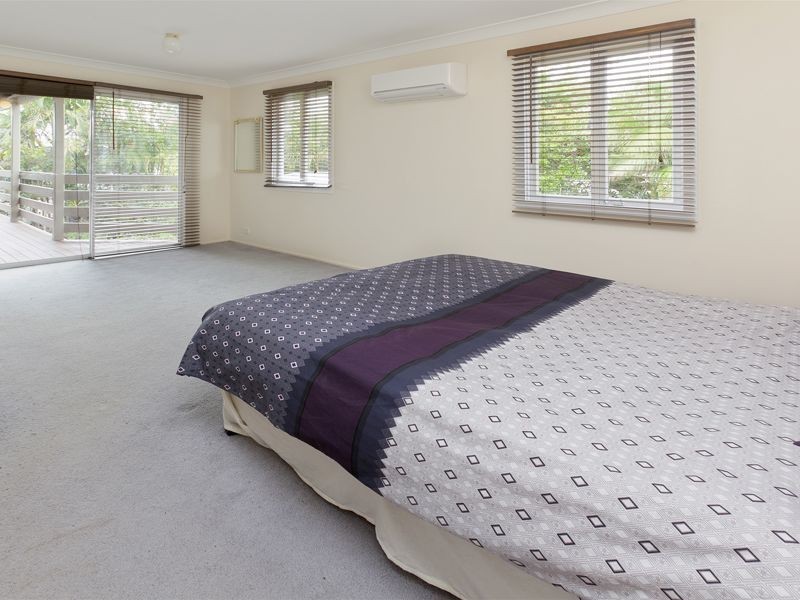 9 Uranus Avenue, Seven Hills QLD 4170