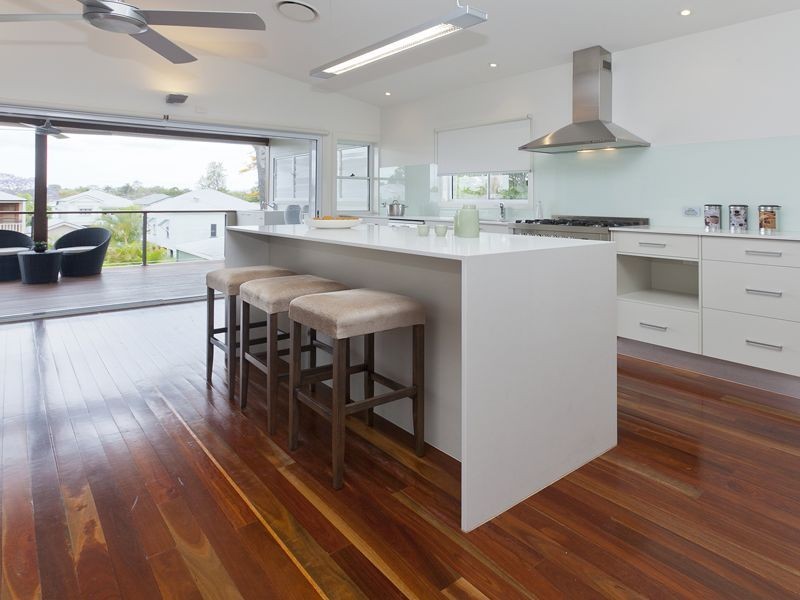 63 Lindsay Street, Hawthorne QLD 4171