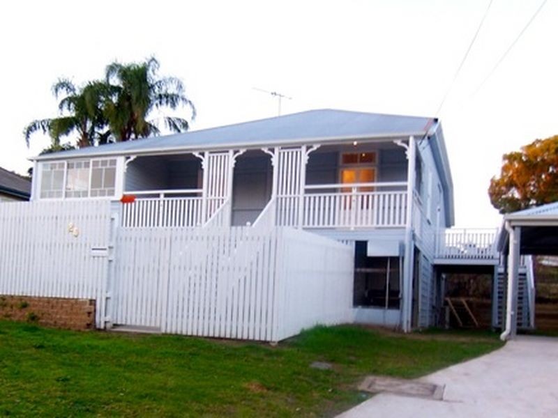 18 Harman Street, Manly QLD 4179