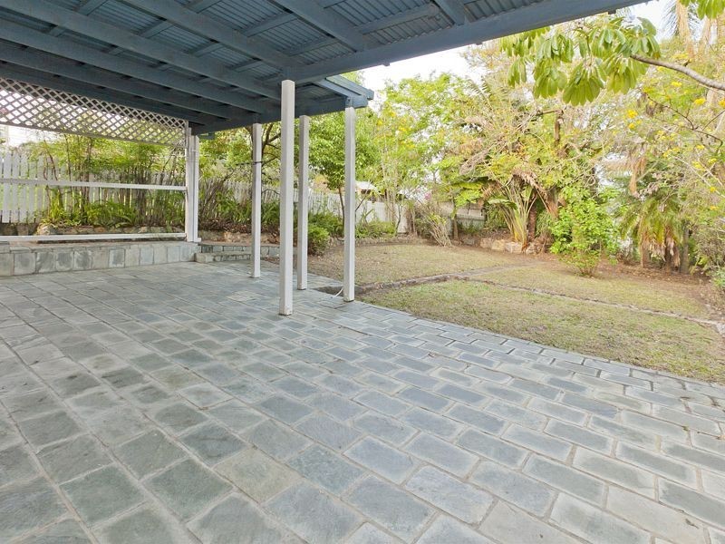 69 Coventry Street, Hawthorne QLD 4171