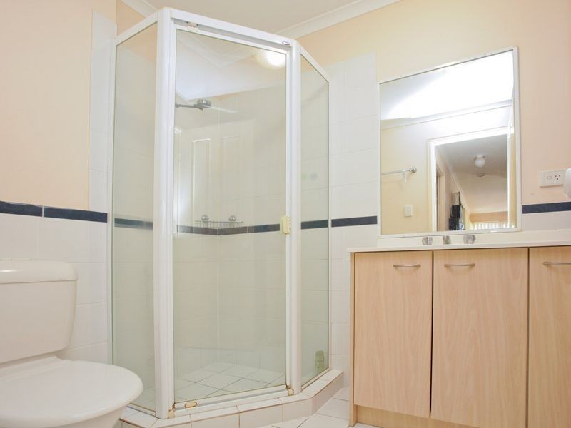 1/26 Yamboyna Street, Manly QLD 4179