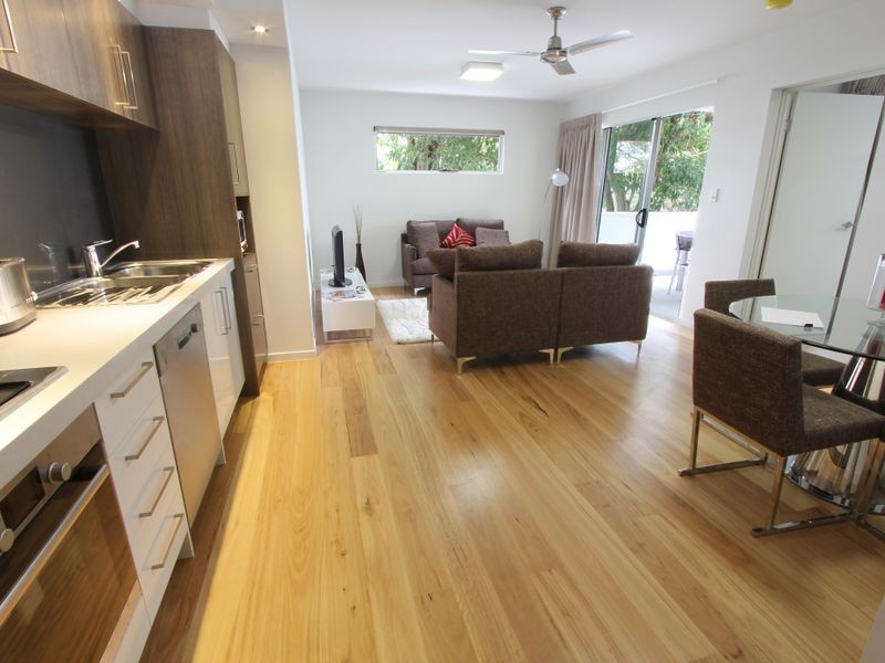 12 Barramul Street, Bulimba QLD 4171