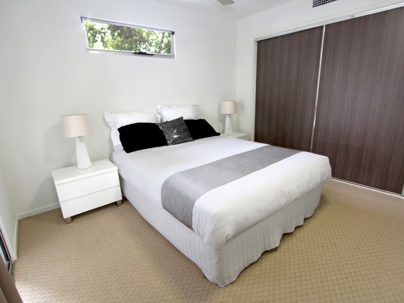 12 Barramul Street, Bulimba QLD 4171