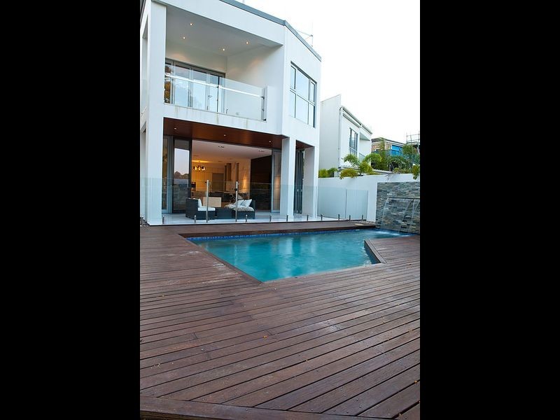 23 Bulimba Parade, Bulimba QLD 4171