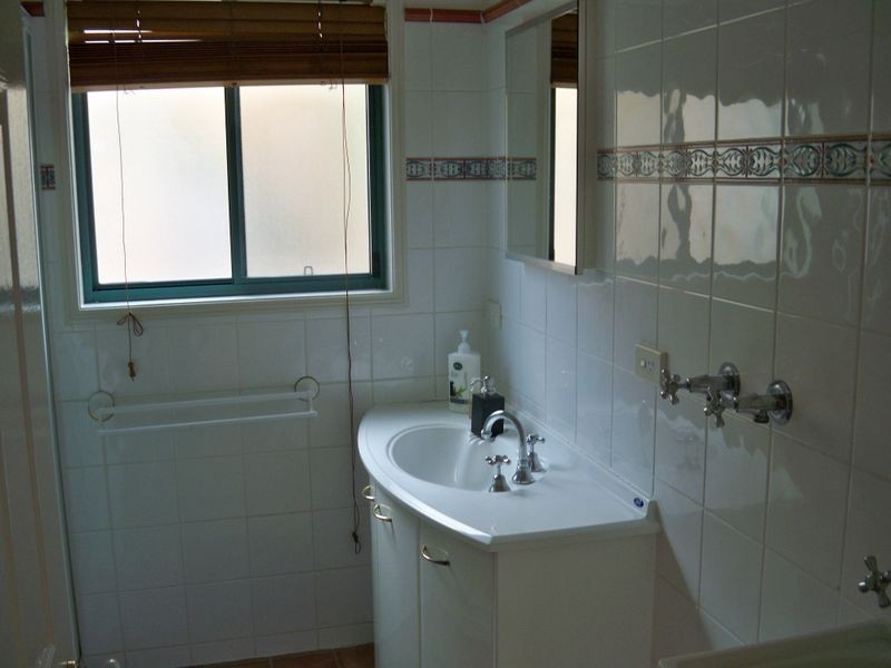 1/71 Miles Street, Hawthorne QLD 4171