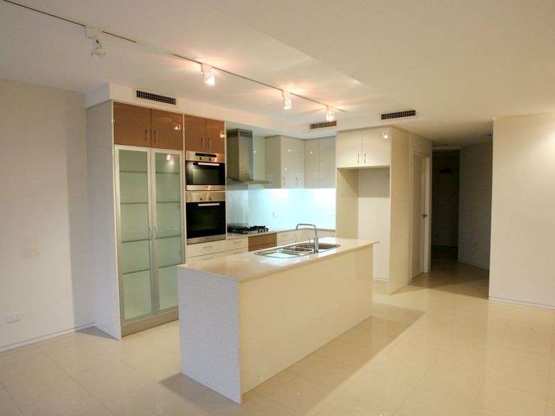 196 Dornoch Terrace, Highgate Hill QLD 4101