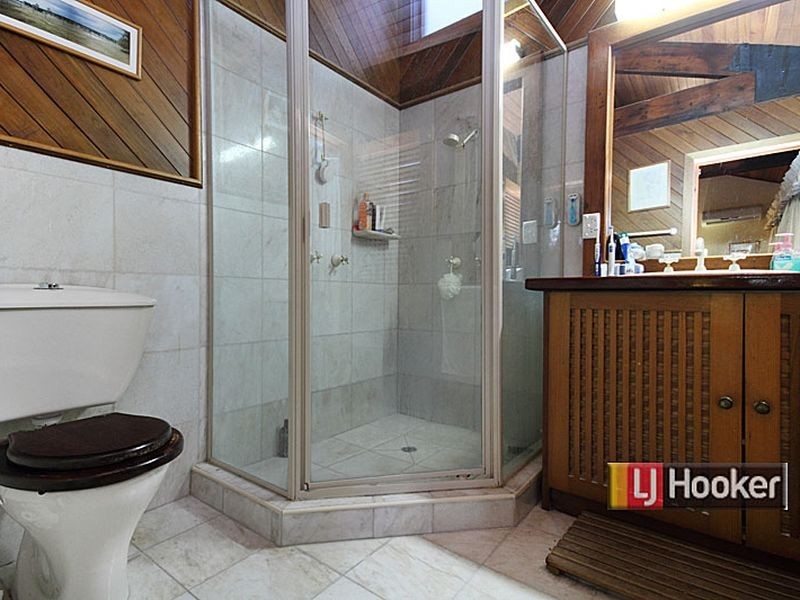 33 Wambool Street, Bulimba QLD 4171