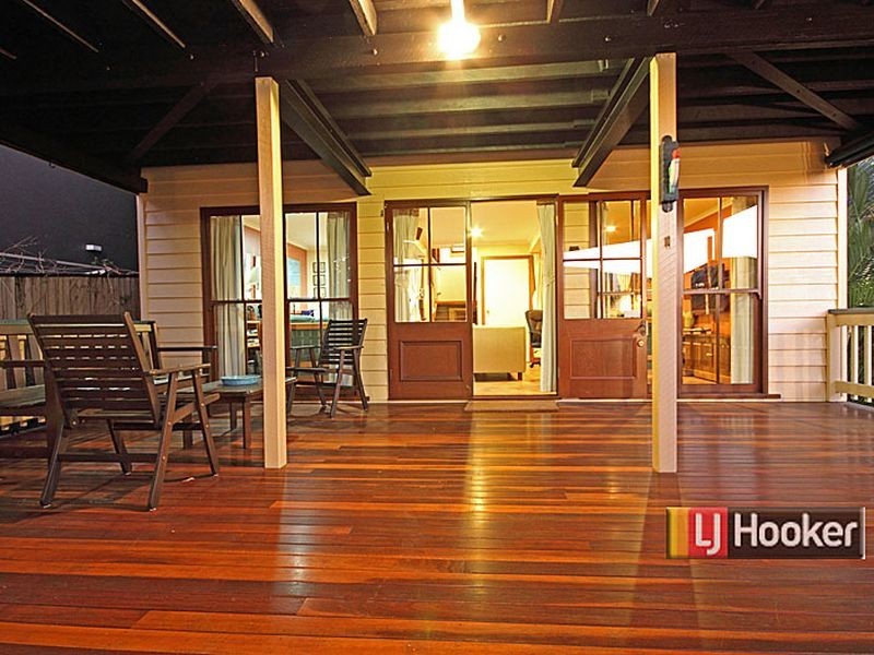 33 Wambool Street, Bulimba QLD 4171