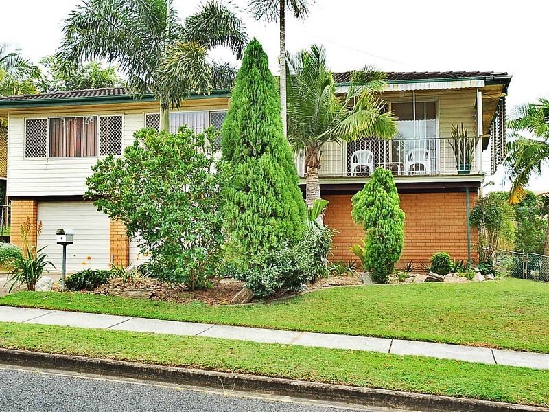 14 Linfield Street, Mansfield QLD 4122