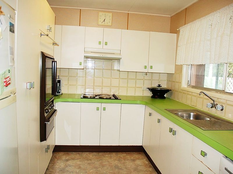 14 Linfield Street, Mansfield QLD 4122