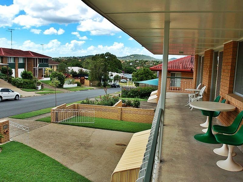 15 Bluebell  Street, Mansfield QLD 4122