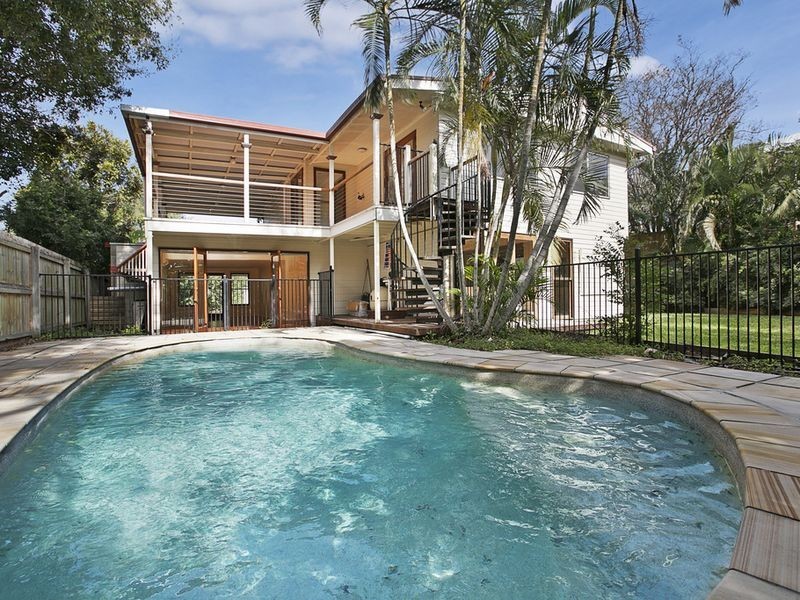 62 Stuart Street, Bulimba QLD 4171