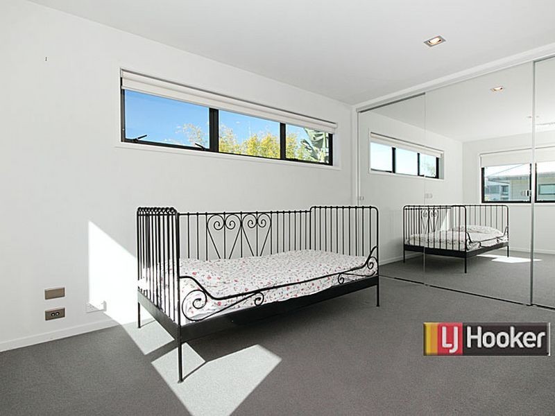 9 Edgewater Place, Bulimba QLD 4171