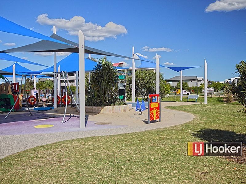 9 Edgewater Place, Bulimba QLD 4171