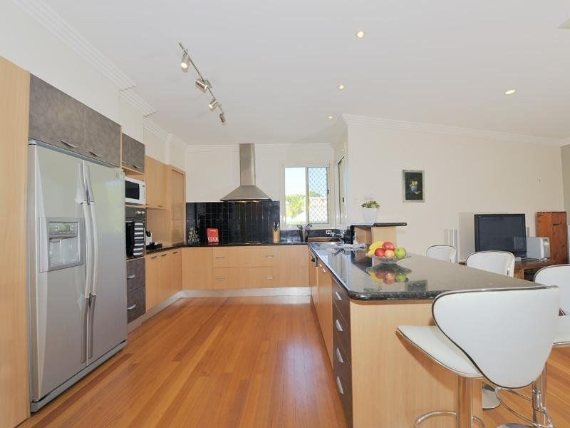 67 Henderson Street, Bulimba QLD 4171