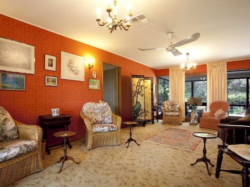 1 Cunningham Court, Mount Ommaney QLD 4074