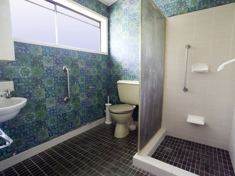 1 Cunningham Court, Mount Ommaney QLD 4074