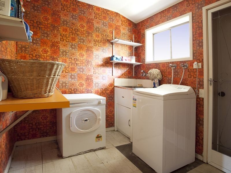 1 Cunningham Court, Mount Ommaney QLD 4074