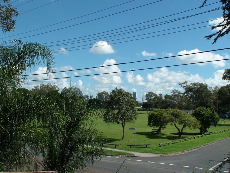 165 Milsom Street, Norman Park QLD 4170