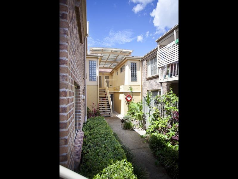 6/111 Wellington Road, East Brisbane QLD 4169