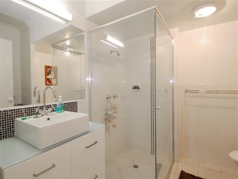 23/92-96 Norman Crescent, Norman Park QLD 4170