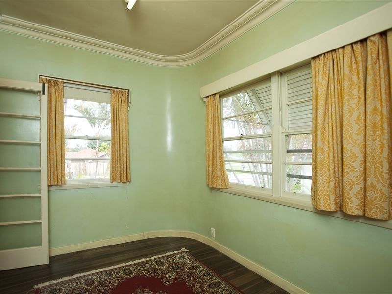 23 Marshall Avenue, Seven Hills QLD 4170