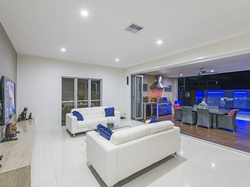 36 Byron Street, Bulimba QLD 4171