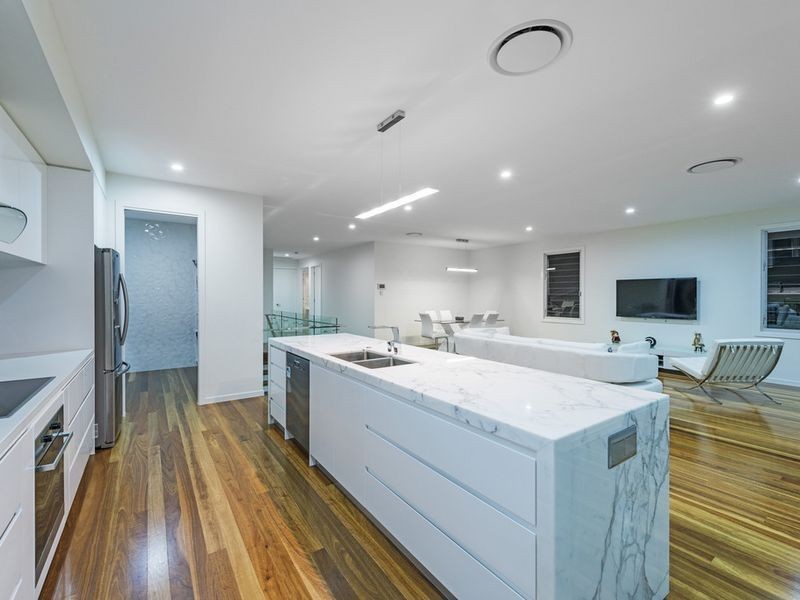 36 Byron Street, Bulimba QLD 4171