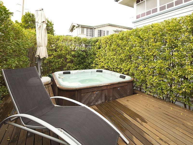 3 Karthina Street, Bulimba QLD 4171