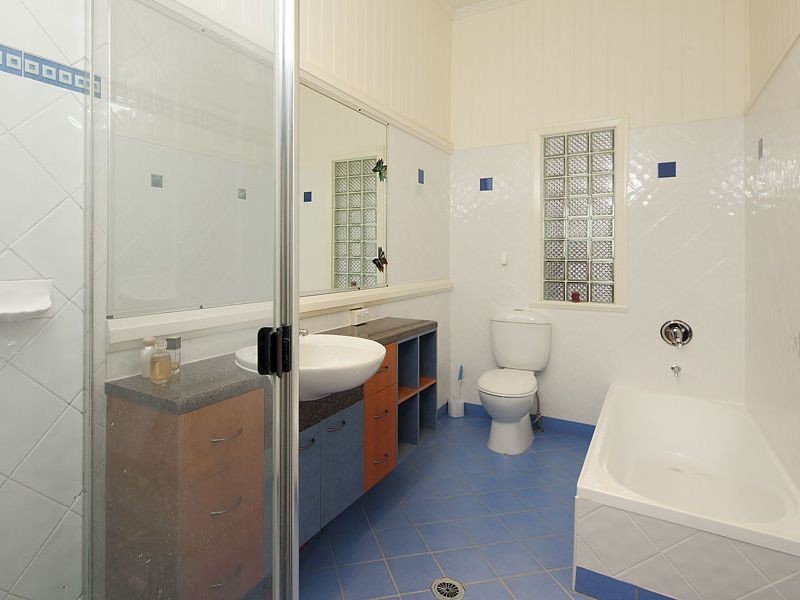 3 Karthina Street, Bulimba QLD 4171