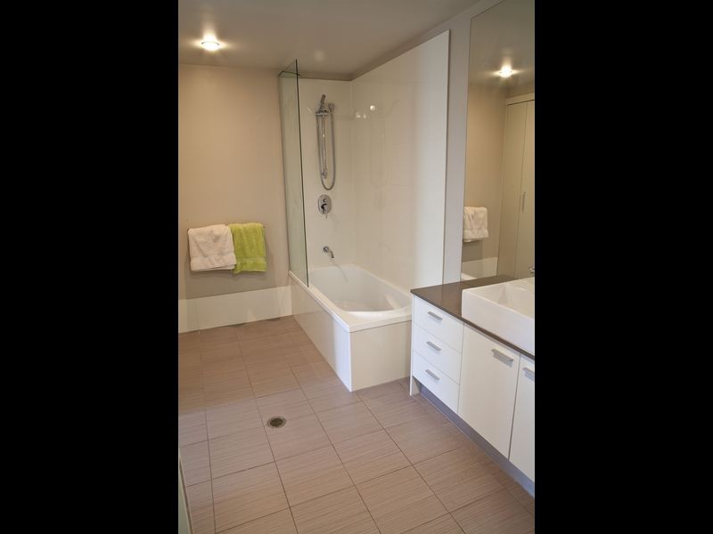 17/70 Love Street, Bulimba QLD 4171