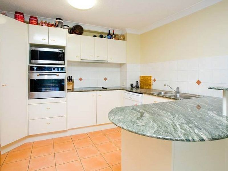 1/16 Norman Crescent, Norman Park QLD 4170