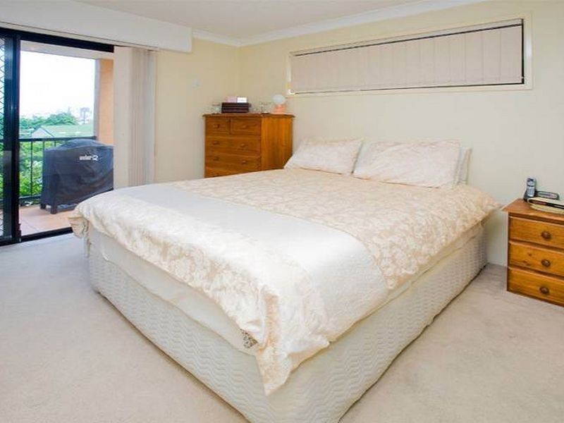 1/16 Norman Crescent, Norman Park QLD 4170