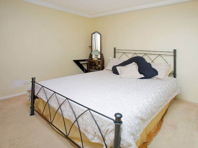 1/16 Norman Crescent, Norman Park QLD 4170