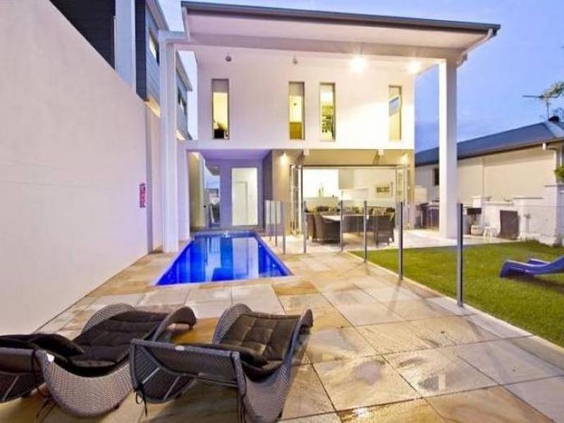 9 Myuna Street, Balmoral QLD 4171