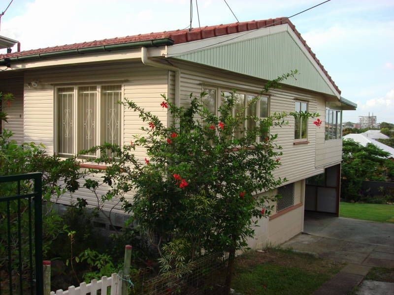 8 Myuna Street, Balmoral QLD 4171