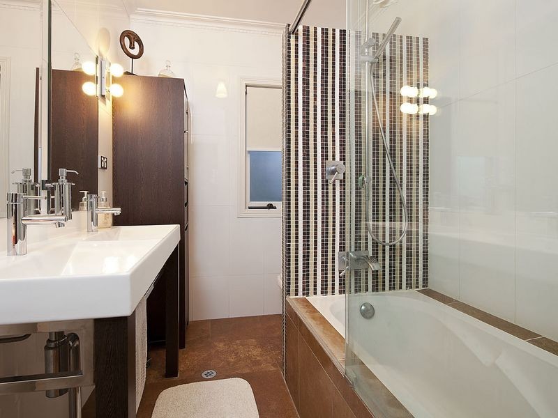 10 Bernecker Street, Carina QLD 4152