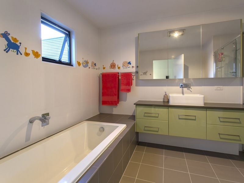 114 Love Street, Bulimba QLD 4171