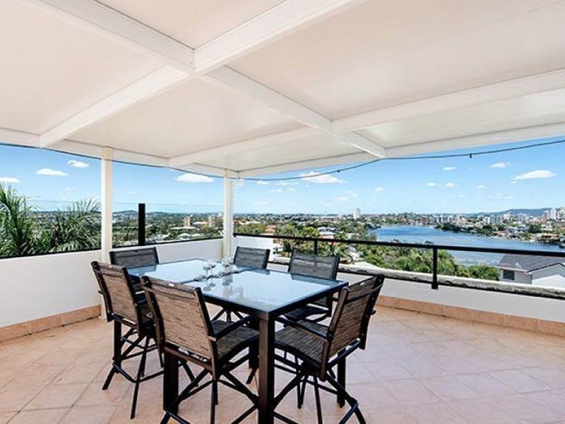 13/24 Philip Street, Hawthorne QLD 4171