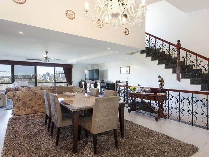 13/24 Philip Street, Hawthorne QLD 4171