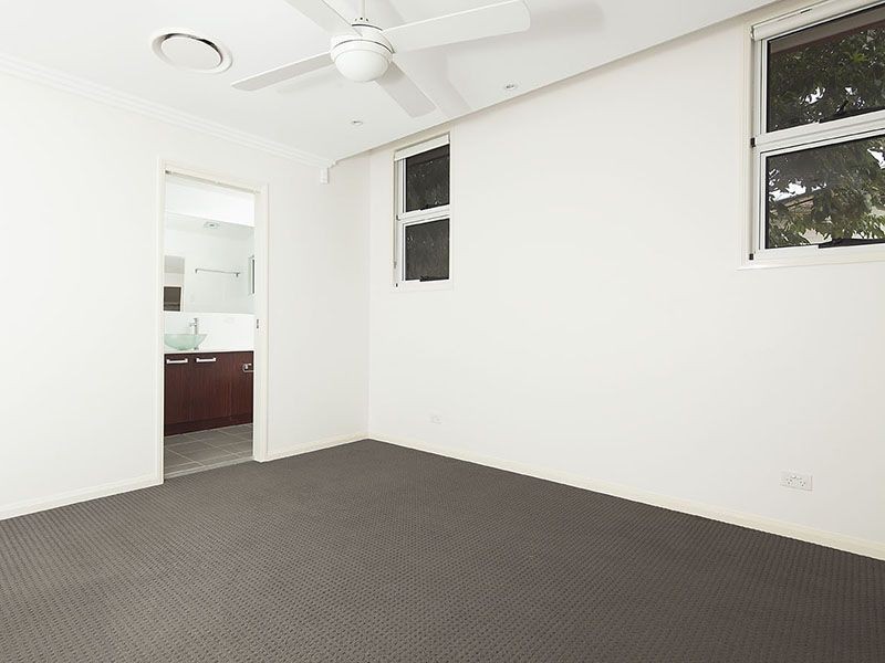 2/414 Hawthorne Road, Bulimba QLD 4171