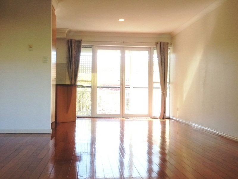 3/7 Miles Street, Hawthorne QLD 4171