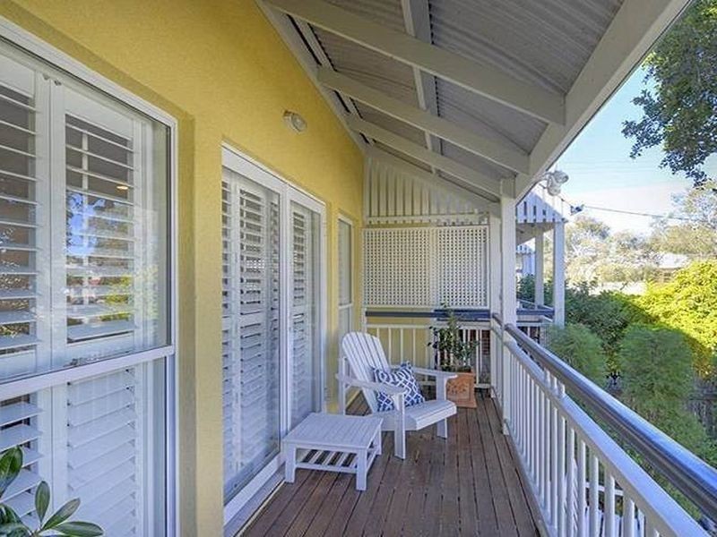 3/7 Miles Street, Hawthorne QLD 4171