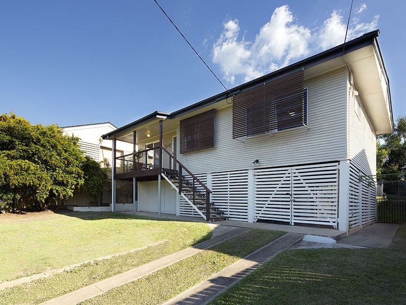 53 Messines Ridge Road, Tarragindi QLD 4121