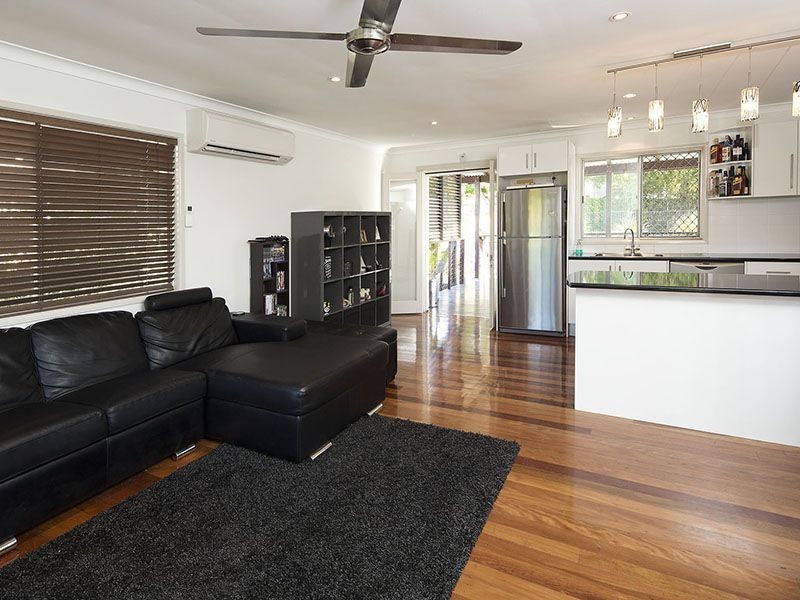 53 Messines Ridge Road, Tarragindi QLD 4121