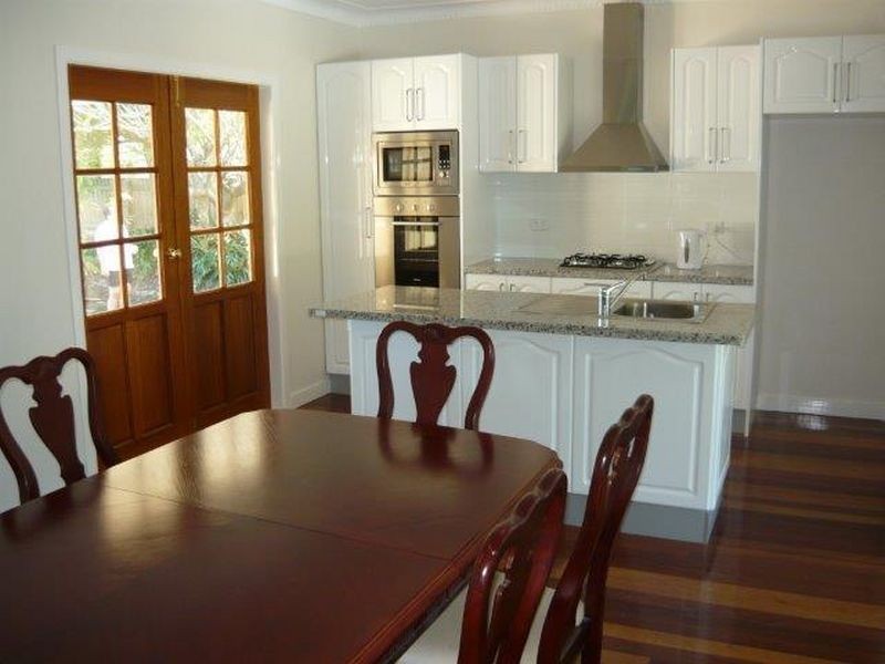 Holland Park QLD 4121